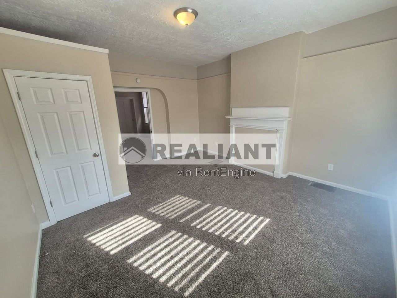 132 Evergreen Ave #1 - Photo 5 of 19