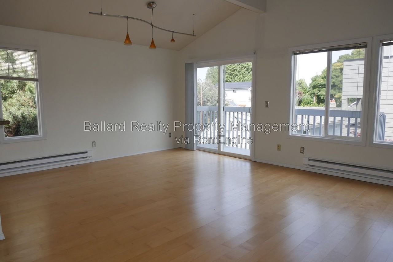 1712 Nw 85th St #301 - Photo 4 of 19