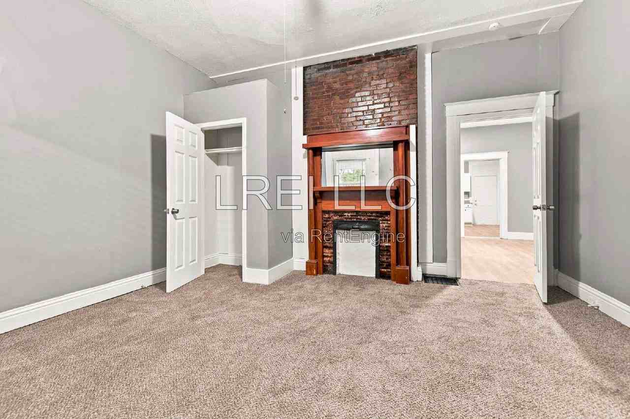 1821 Date St - Photo 2 of 10