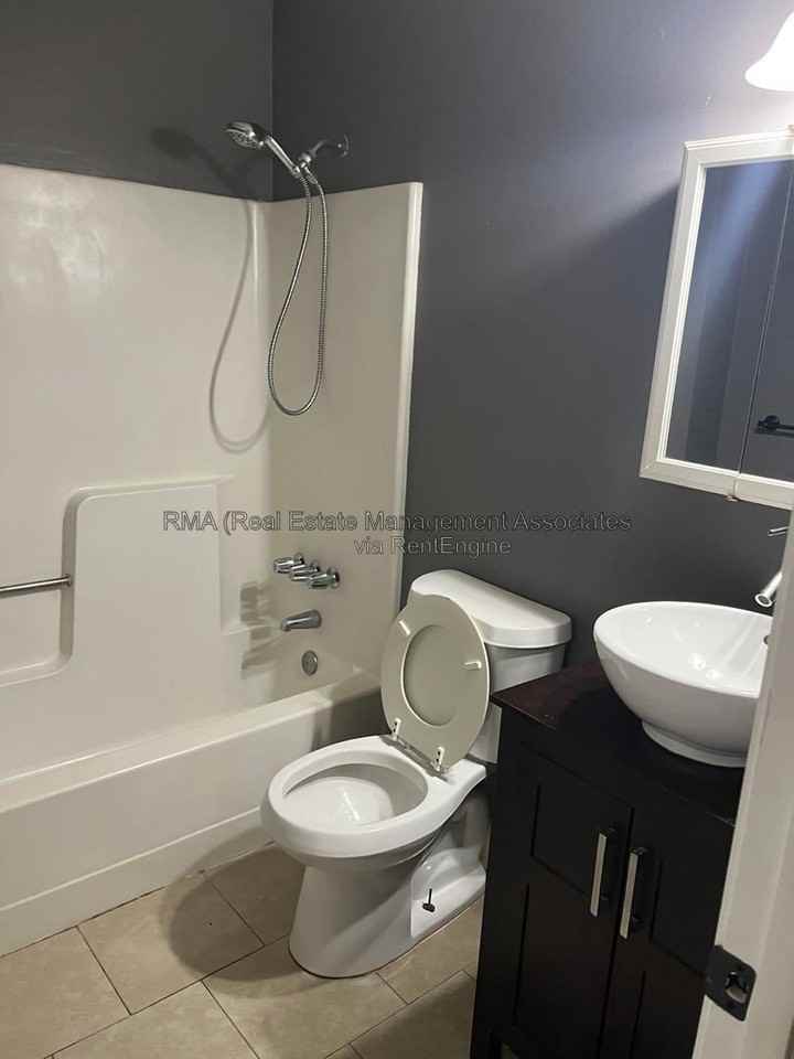 121 Hillpine Trl #A - Photo 2 of 5