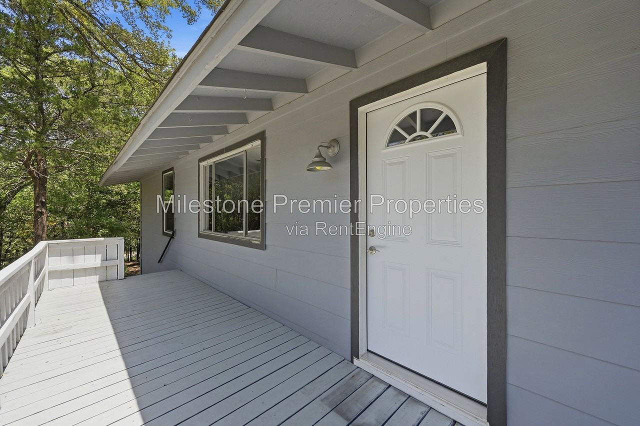 101 Lakewood Ln - Photo 4 of 27