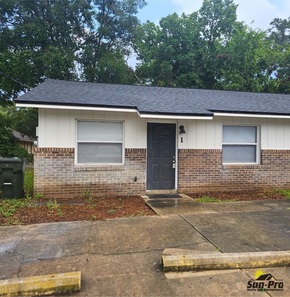 715 Georgia St #1