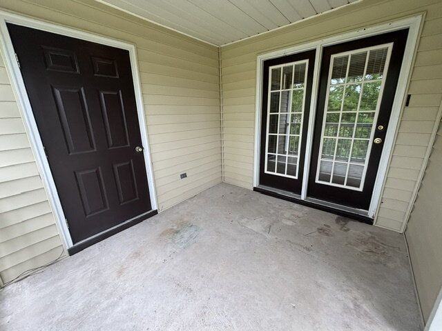 2924 Mulberry Ln - Photo 2 of 18