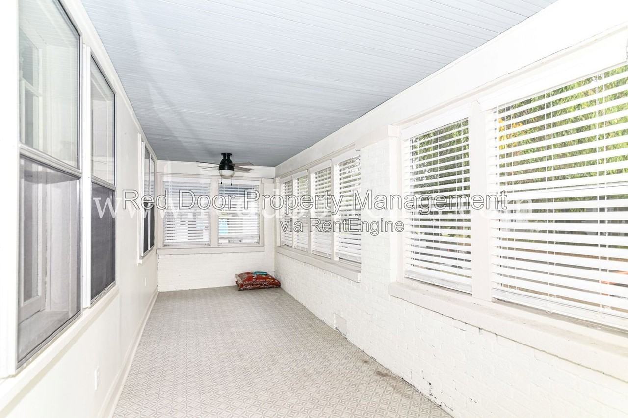 1028 N Kealing Ave - Photo 3 of 26