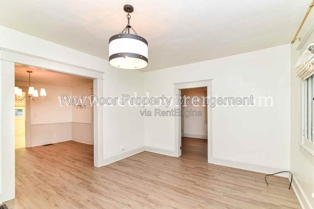 1028 N Kealing Ave - Photo 6 of 26