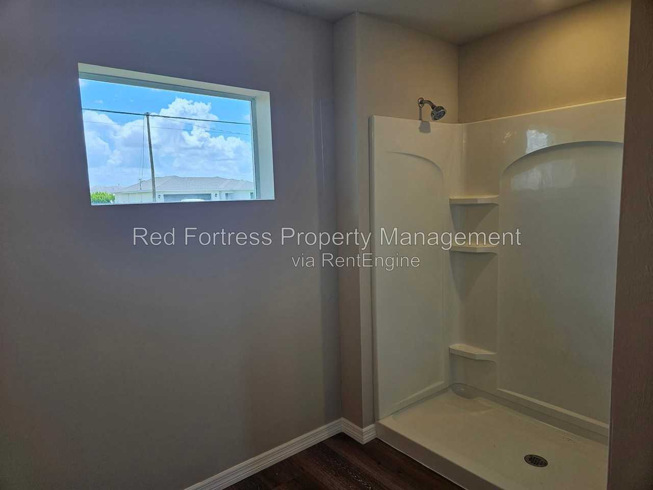 2300 Nw 9th Ave - Photo 5 of 13