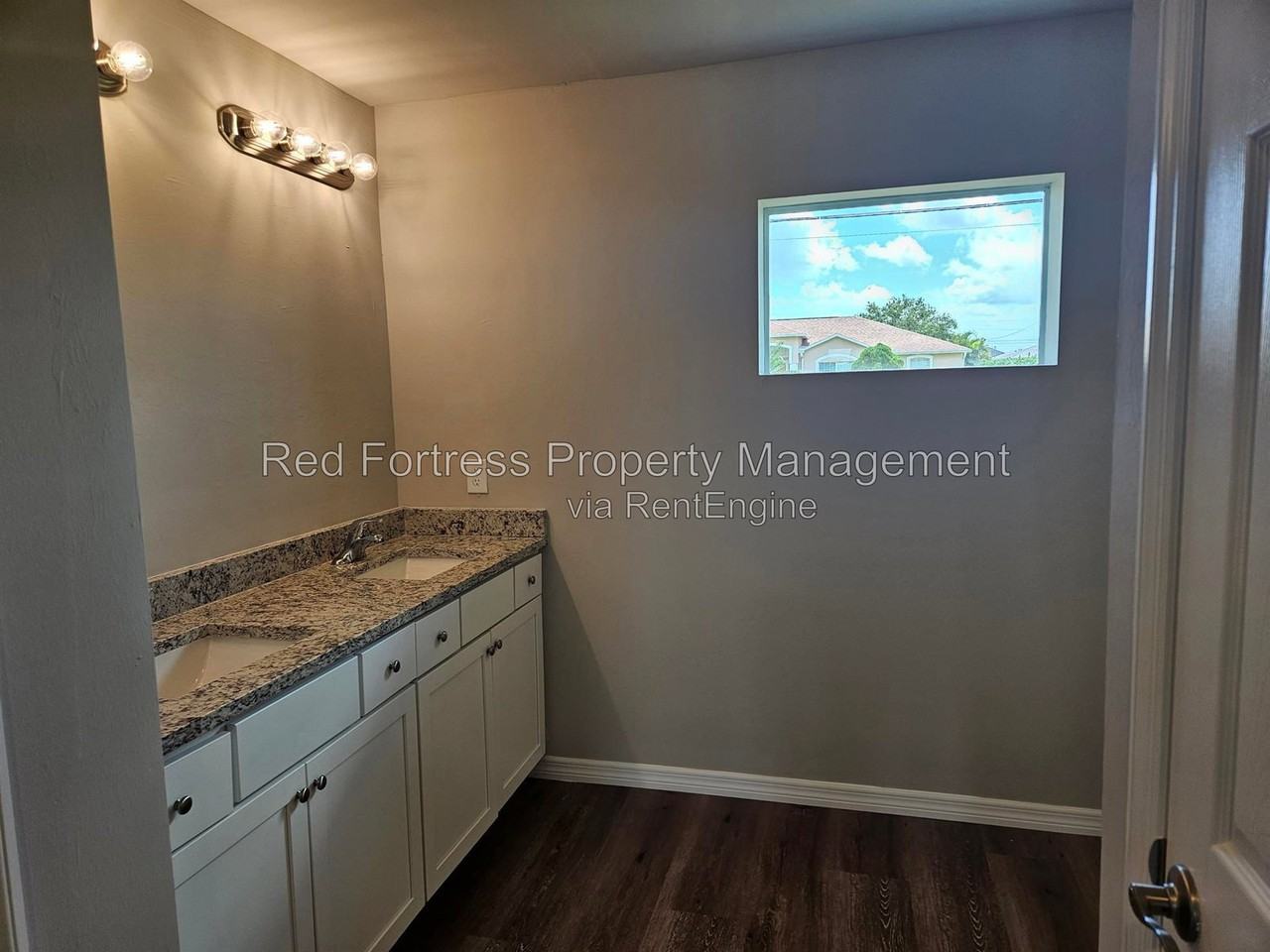 2300 Nw 9th Ave - Photo 6 of 13