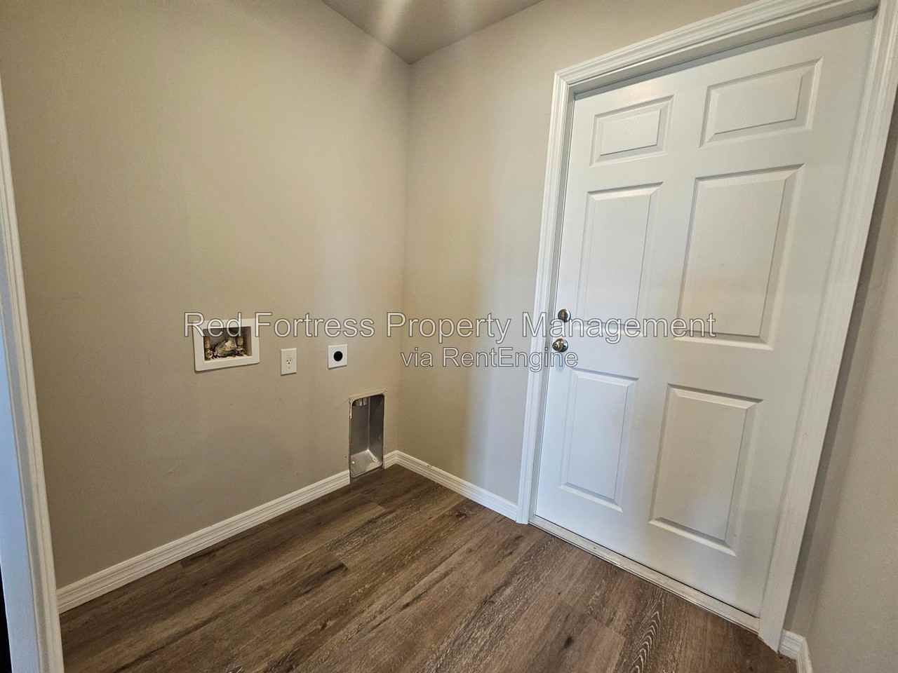 2300 Nw 9th Ave - Photo 7 of 13