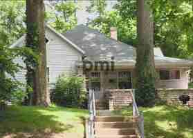 featured image of 315 E 11th St