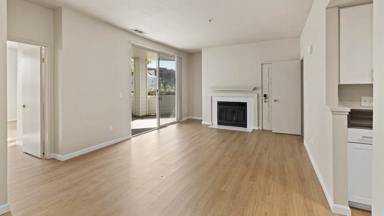 Schooner Bay Apartment Homes - Photo 7 of 43