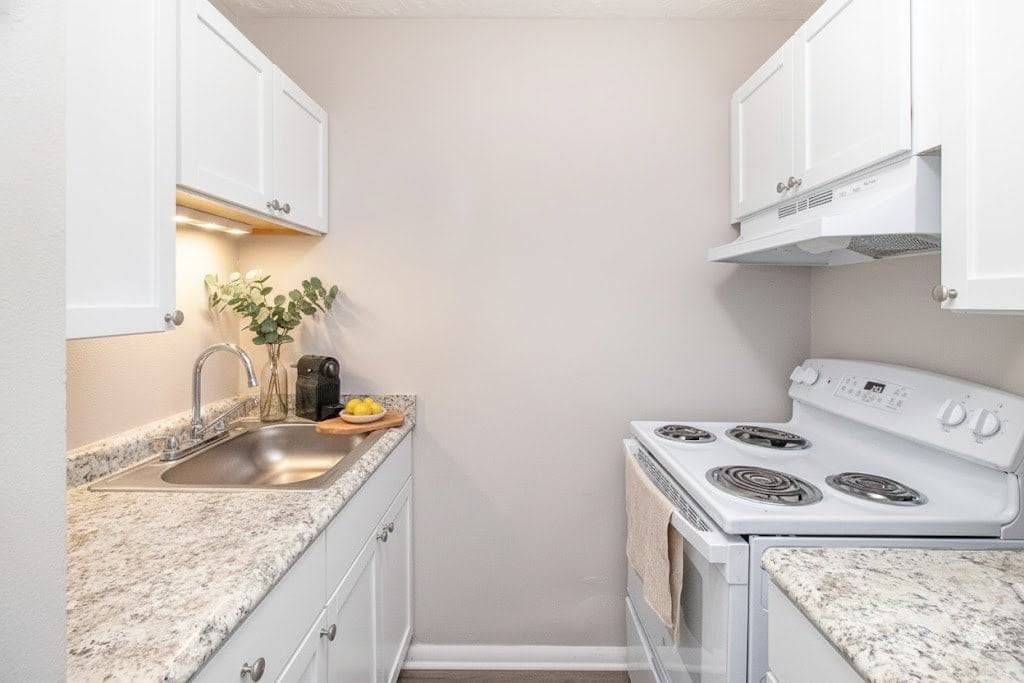 2102 Queen City Avenue - Photo 4 of 11