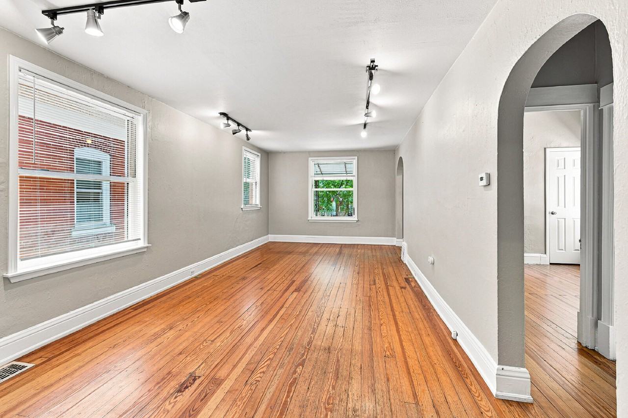 1420 S Washington St - Photo 6 of 37