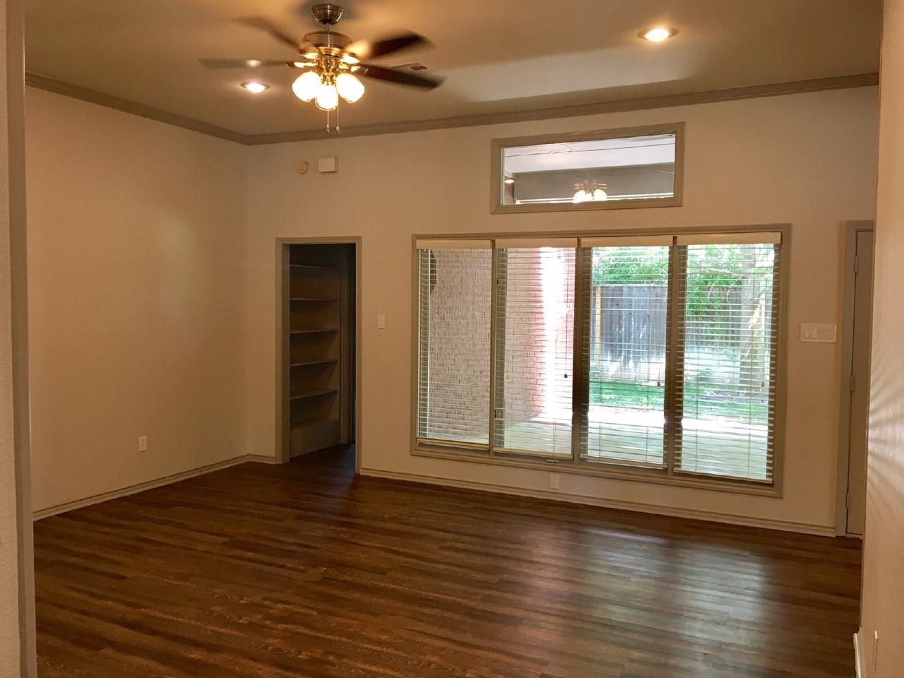 8306 Elkhart Ave - Photo 4 of 19