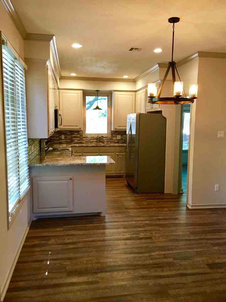 8306 Elkhart Ave - Photo 6 of 19