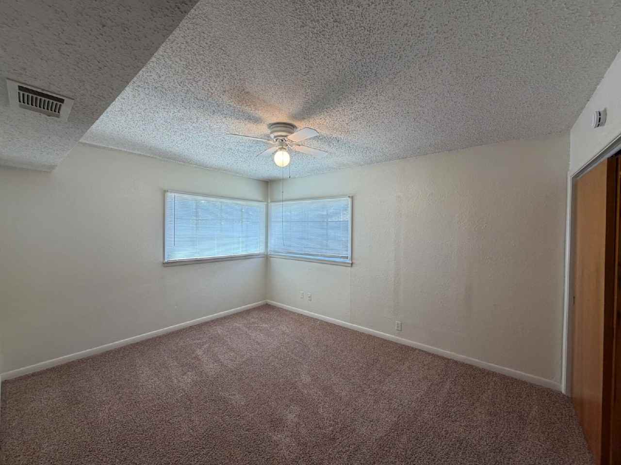 3706 25th St - Photo 7 of 8