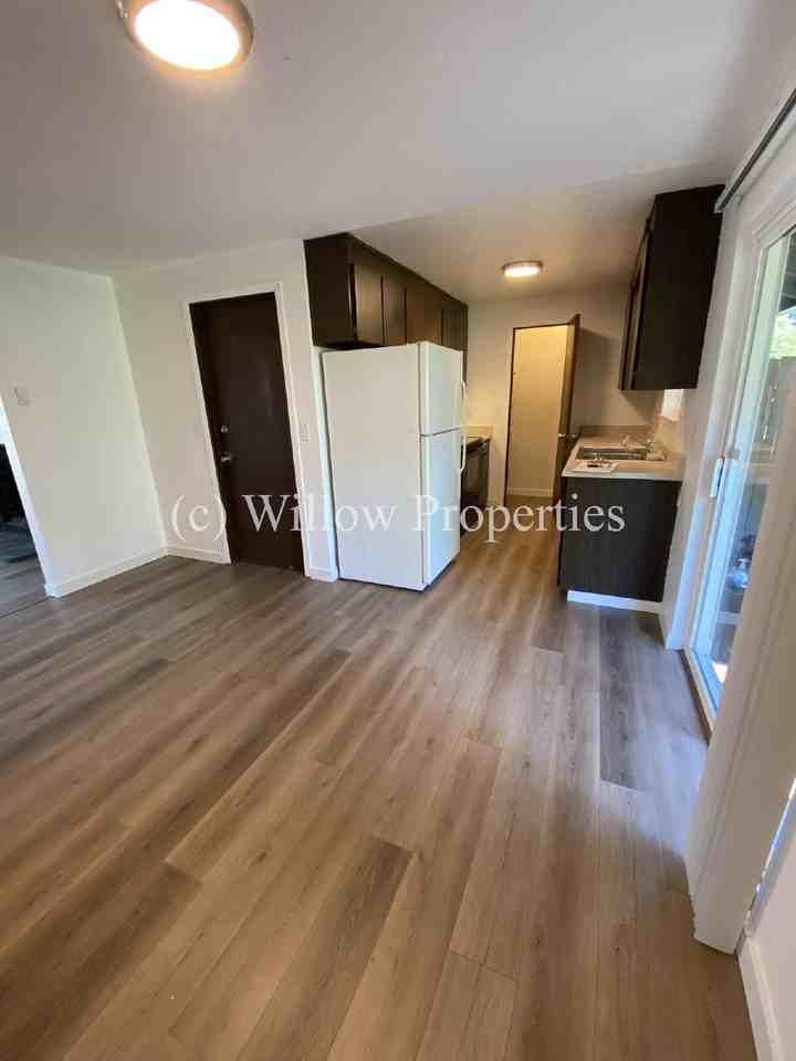 18116 A St S - Photo 4 of 9