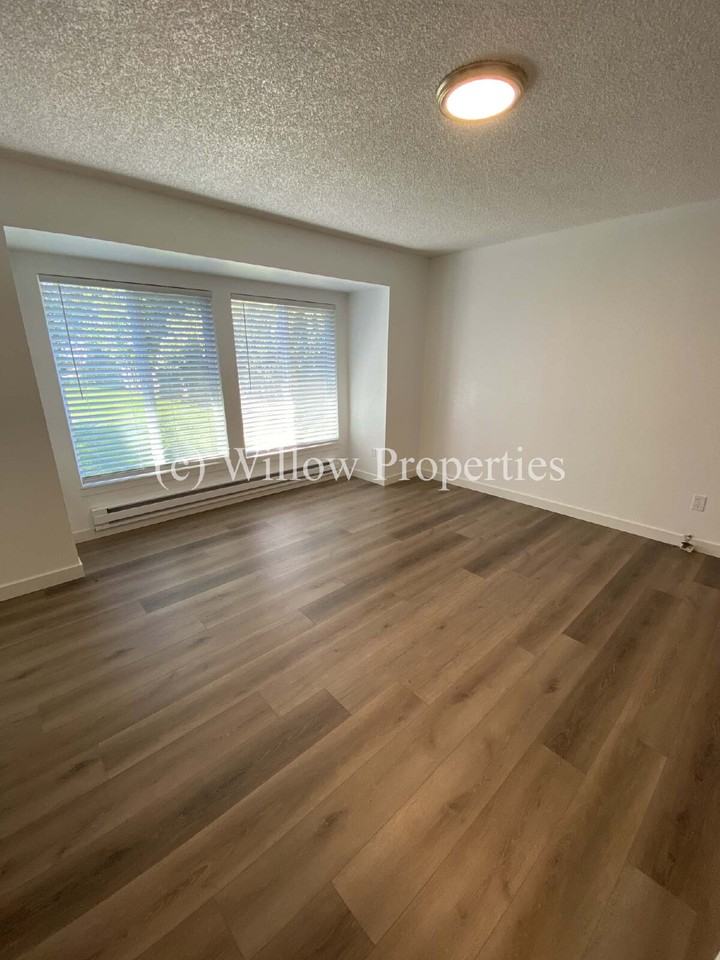 18116 A St S - Photo 5 of 9