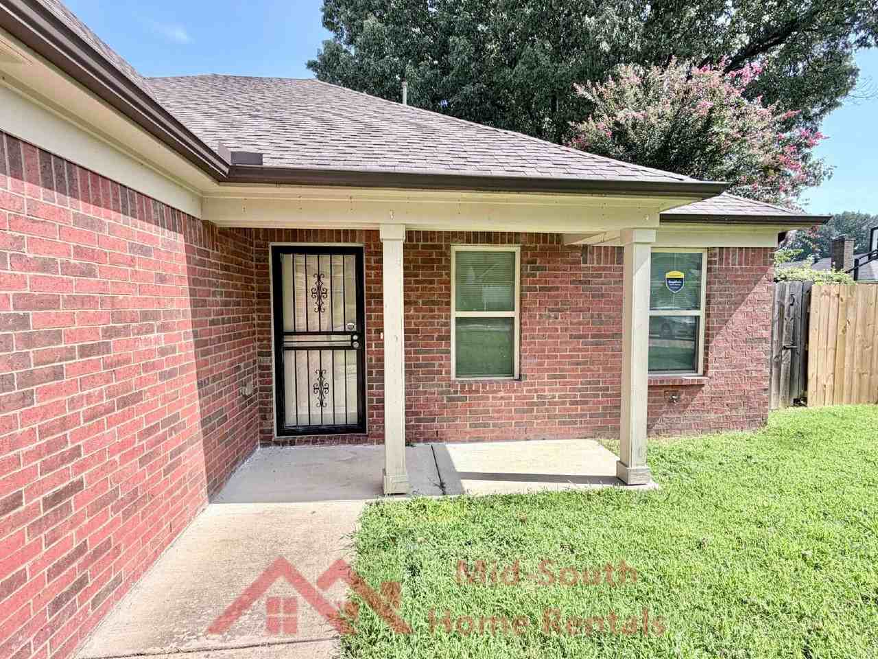 5626 Tulip Tree Dr - Photo 3 of 27