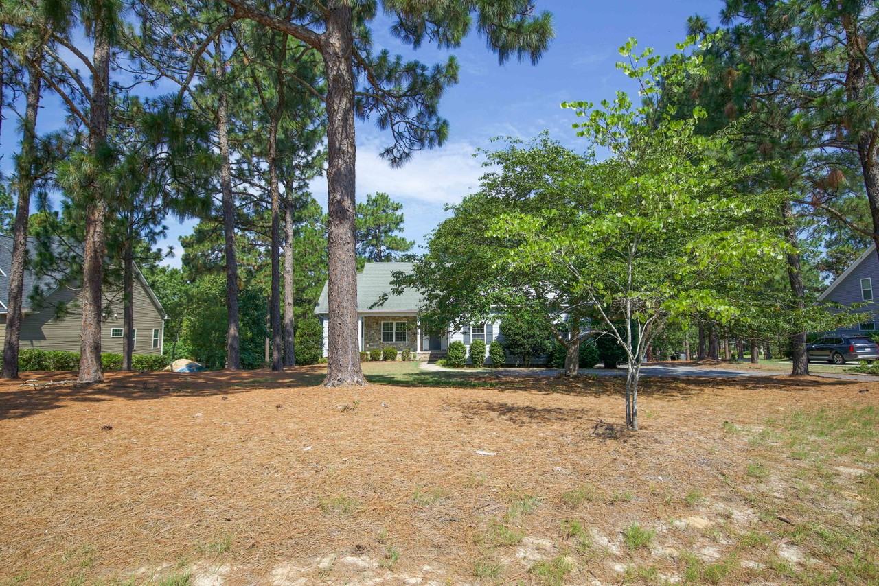 108 Fawnwood Dr - Photo 3 of 50