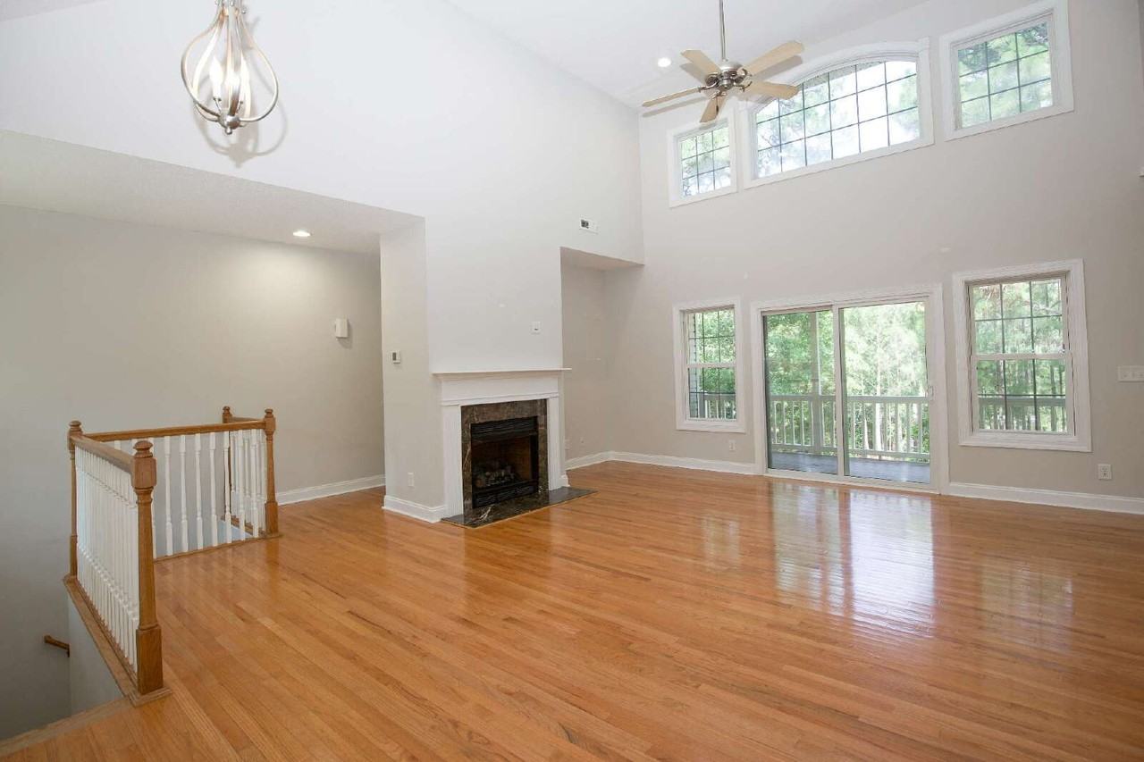 108 Fawnwood Dr - Photo 4 of 50