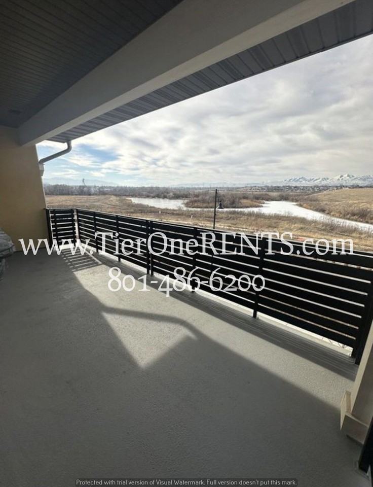 8358 S Sky Mirror Ln - Photo 4 of 18