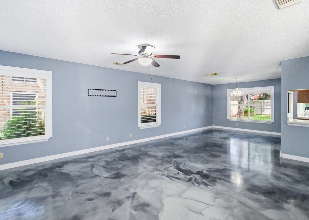 3840 Forsyth Park - Photo 4 of 31