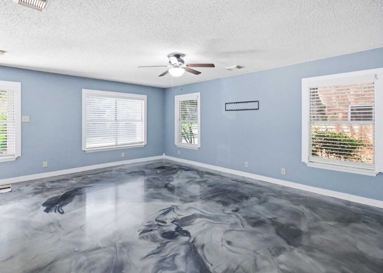 3840 Forsyth Park - Photo 6 of 31