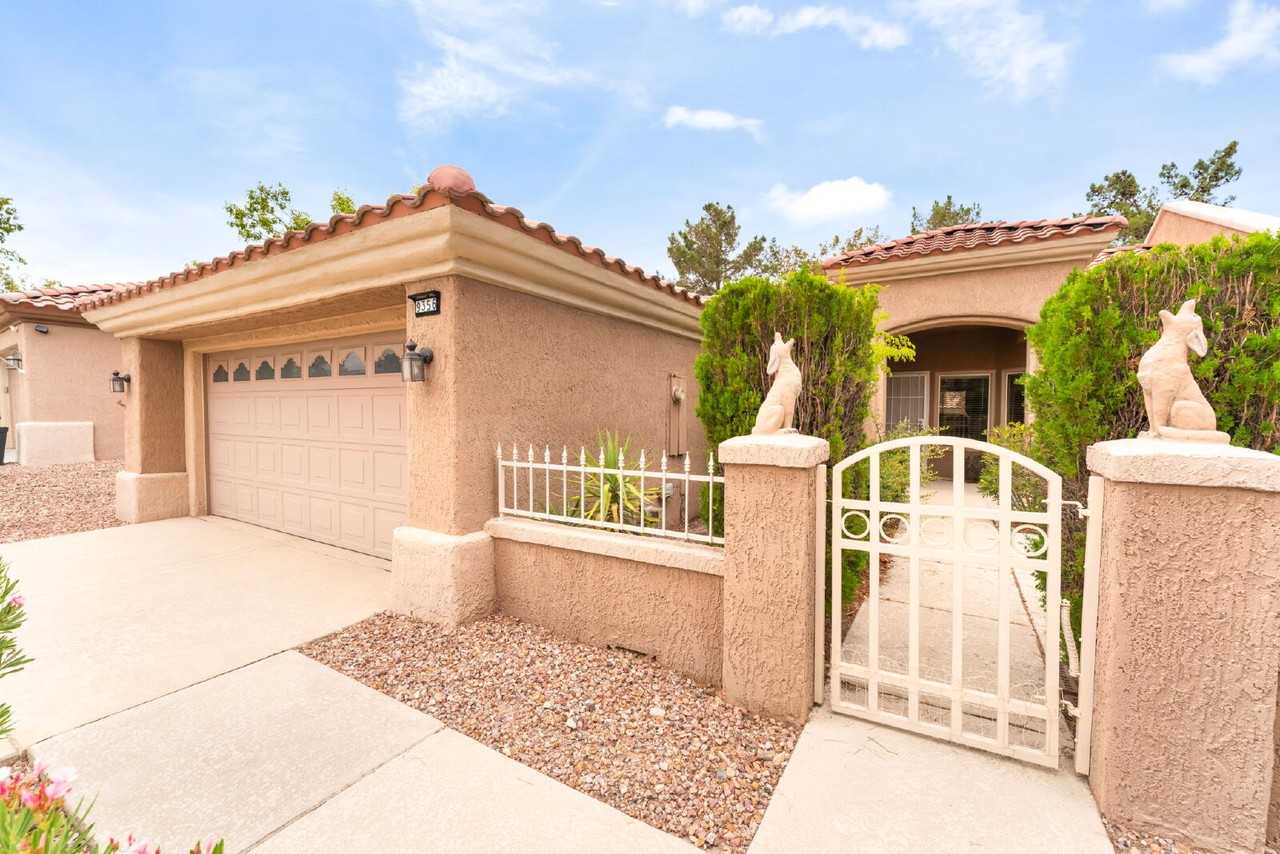 9356 Villa Ridge Dr - Photo 4 of 39