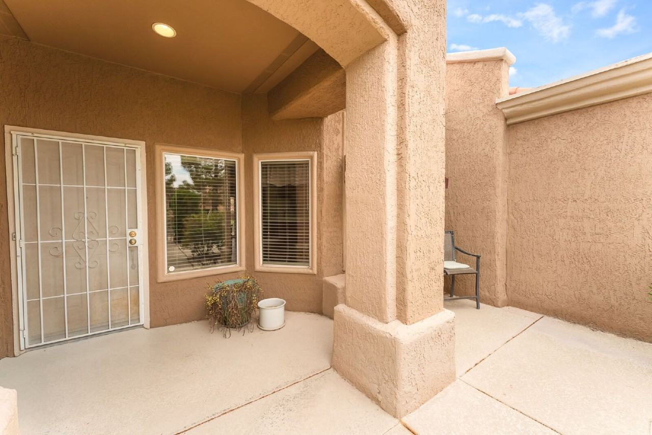 9356 Villa Ridge Dr - Photo 7 of 39