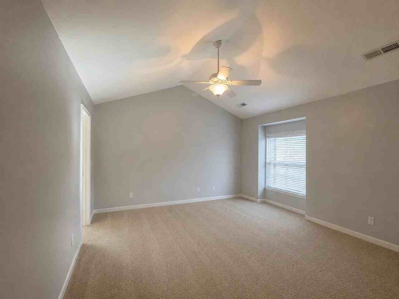 202 Kelsey Blvd - Photo 7 of 10