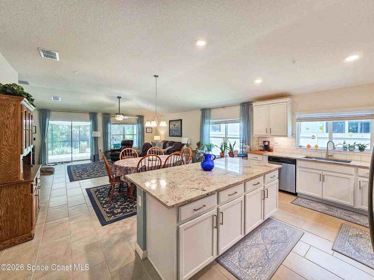 7726 Turchetta Ct - Photo 4 of 18