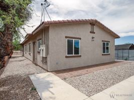 featured image of 1349 W Hualpai Rd Unit 2