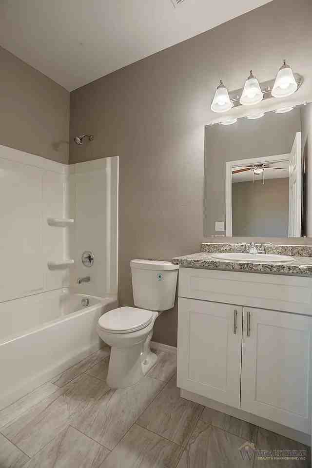 1349 W Hualpai Rd Unit 2 - Photo 5 of 25