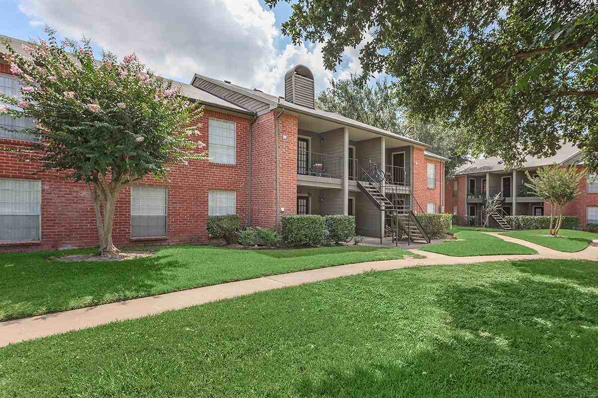 Morningside Green Apartments for Rent - 11810 Hammond Dr, Houston, TX