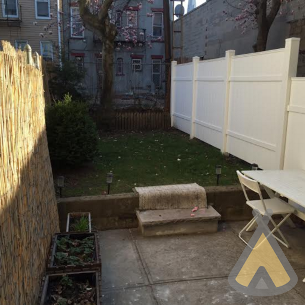 184 Java Street #L1 - Photo 3 of 7