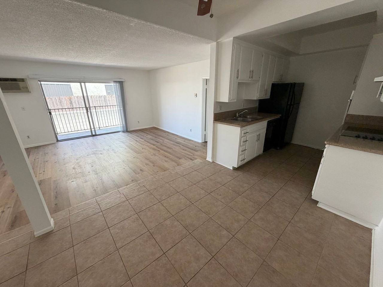 820 S.KINGSLEY DR. - Photo 4 of 22