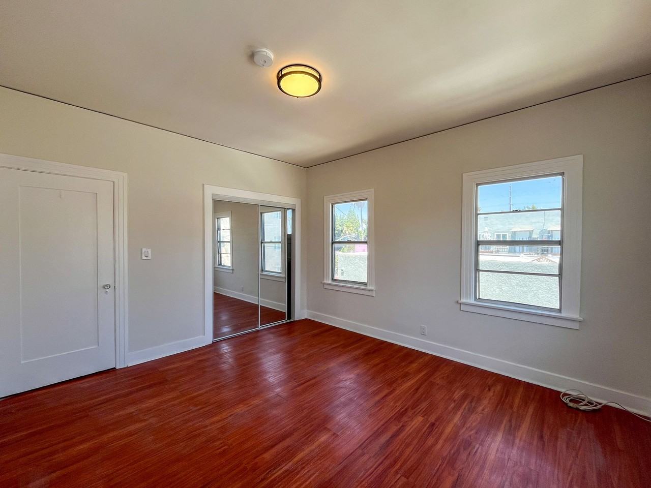 2616-2618 Buckingham Rd - Photo 4 of 10