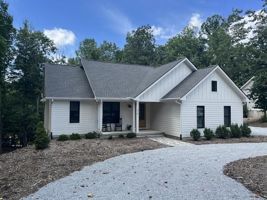 featured image of 3767 Laurel Park Hwy #B