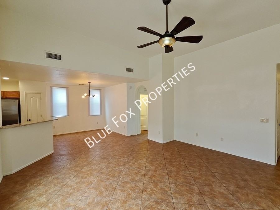 1292 S Paseo Luna Blanca - Photo 4 of 25