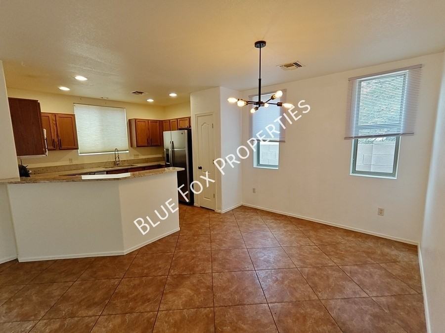 1292 S Paseo Luna Blanca - Photo 6 of 25