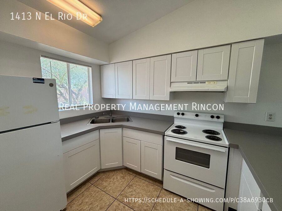 1413 N El Rio Dr - Photo 2 of 11