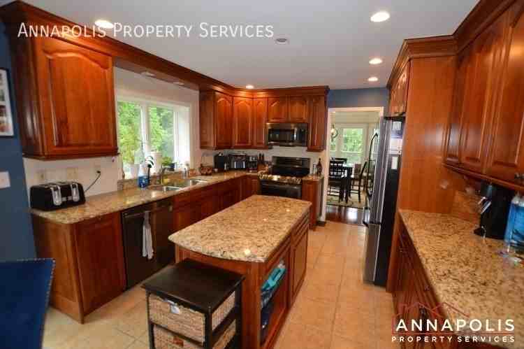 314 Rosslare Dr - Photo 2 of 37