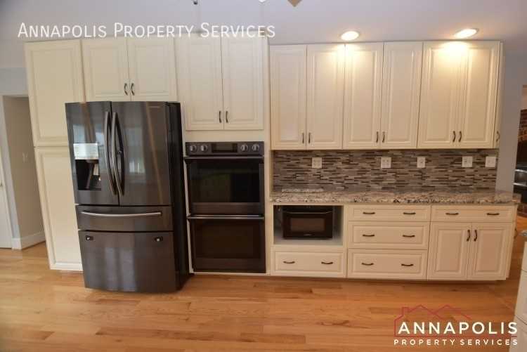 7809 Locust Wood Rd - Photo 5 of 45