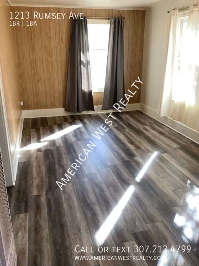 1213 Rumsey Ave - Photo 2 of 5