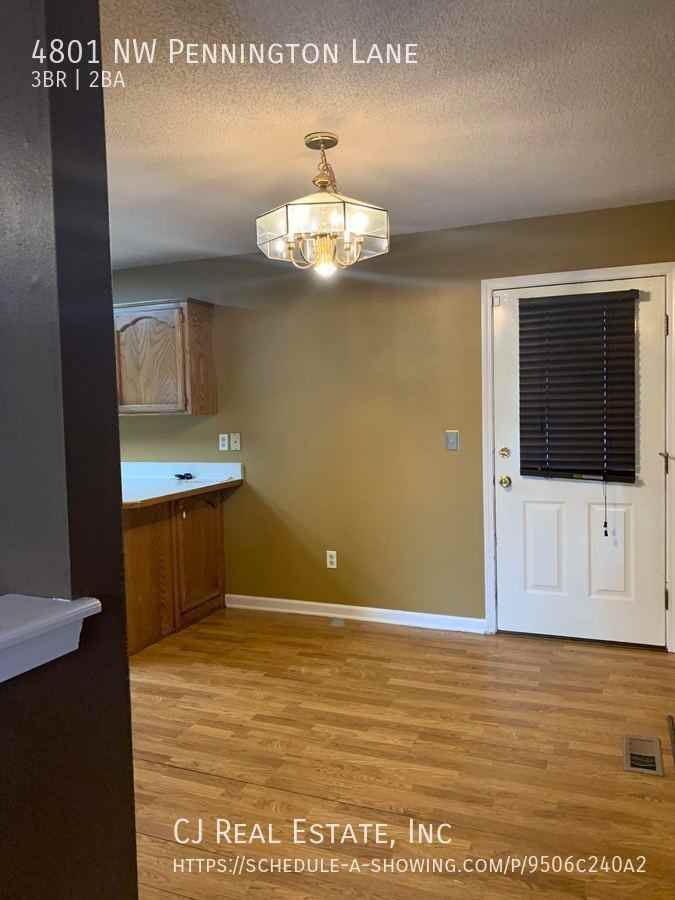 4801 Nw Pennington Ln - Photo 4 of 11