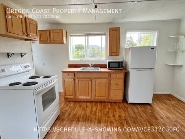 20 Graham Ave Apt 5 #5 - Photo 2 of 7
