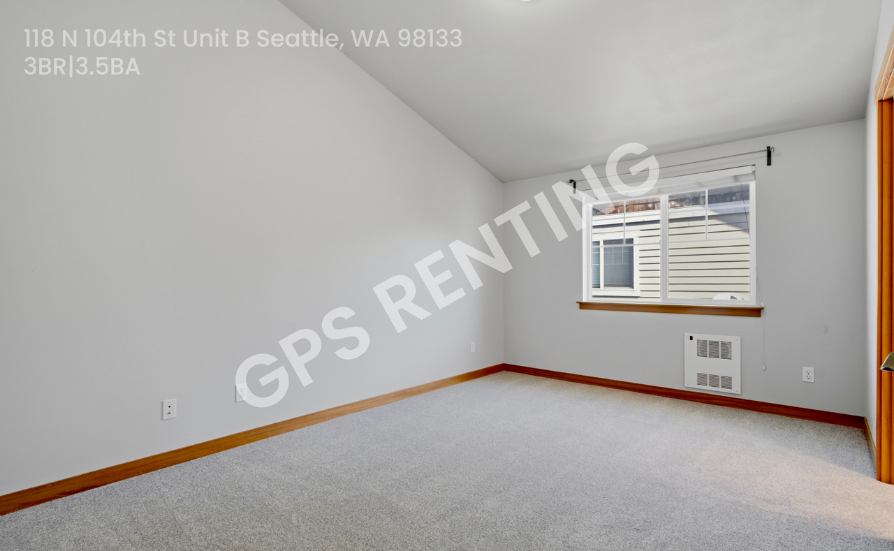 118 N 104th St #B - Photo 6 of 19