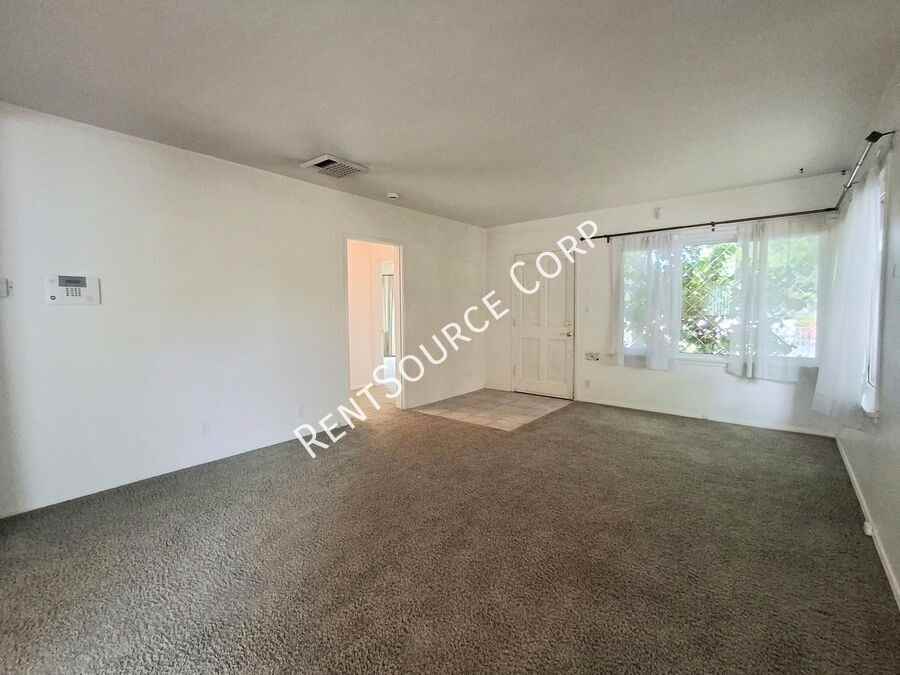 24654 Walnut St - Photo 5 of 27