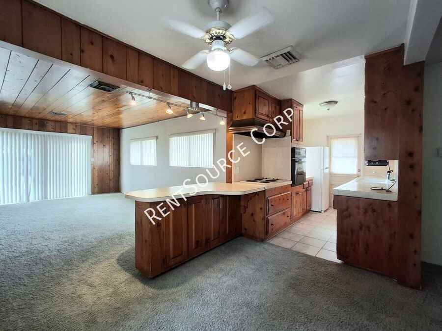 24654 Walnut St - Photo 6 of 27