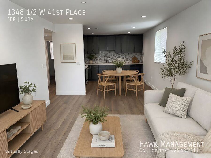 1348 1/2 W 41st Pl